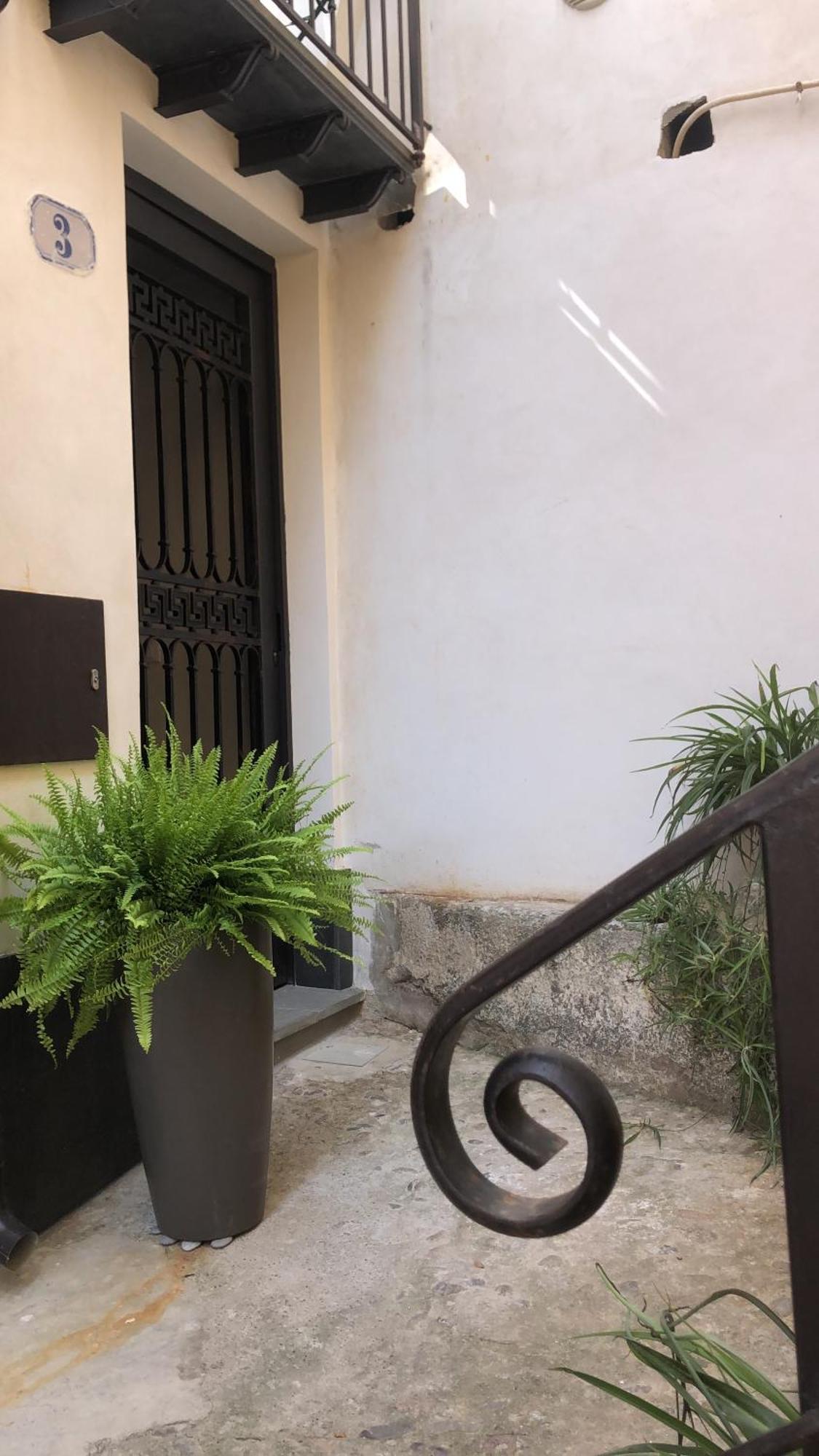 Al Cortile Del Seminario Apartment Чефалу Екстериор снимка